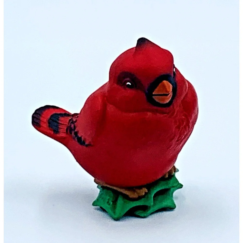 Baby Redbird‎ Hallmark Ornament 1988 Clip-on Artists' Favorites Robert Chad
